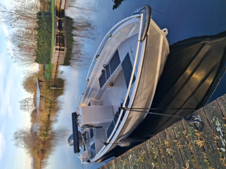 Location Bateau à moteur à Vinkeveen - qwest R450