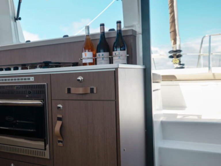 Catamaran à louer à Ajaccio au meilleur prix