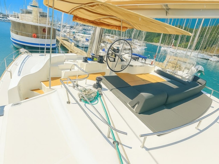 Location bateau Lagoon Lagoon 52 F à Skiathos sur Samboat