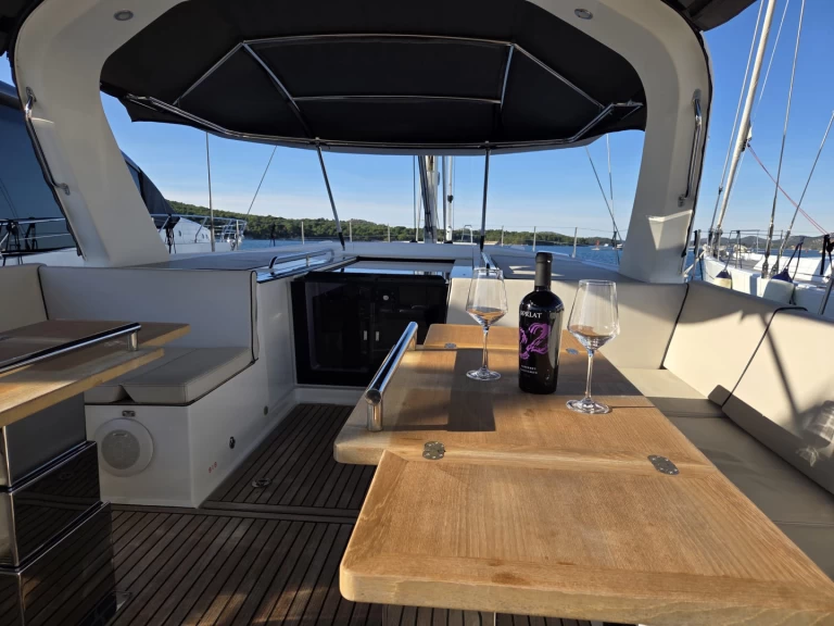 Louer Voilier avec ou sans skipper Bénéteau à Kaštela