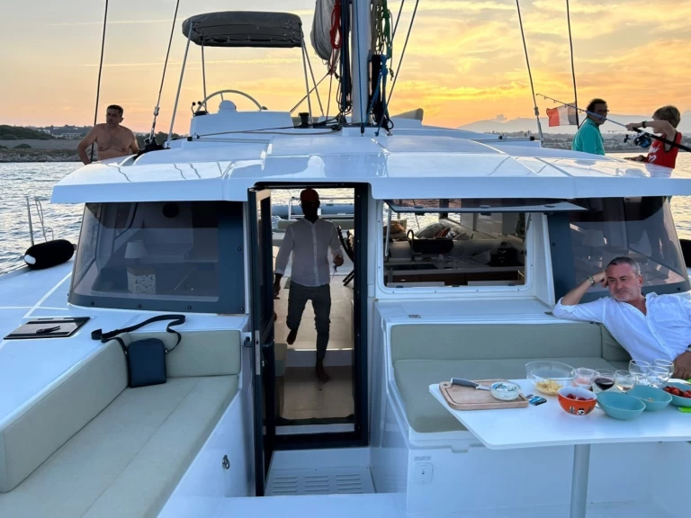 Catamaran à louer à Cannes au meilleur prix