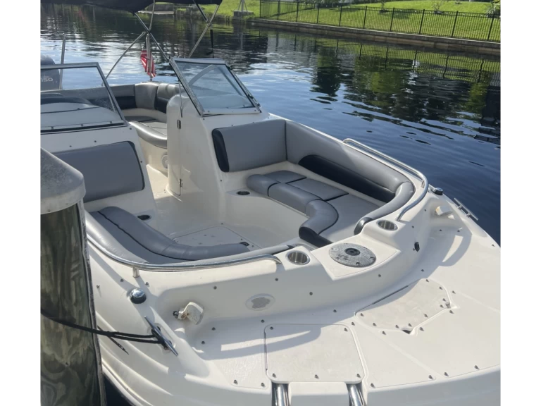 Louer Bateau à moteur avec ou sans skipper HURRICANE à Cape Coral