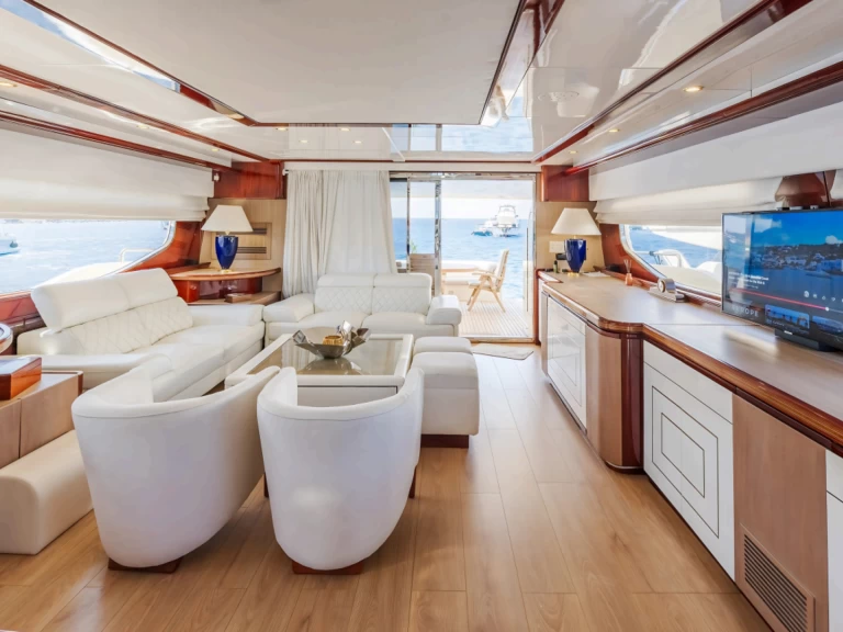 Location Yacht Posillipo avec permis