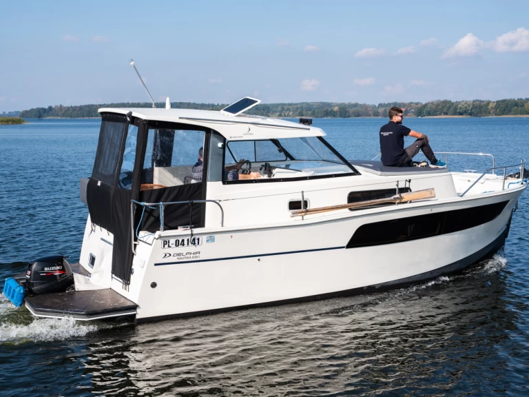 Location Bateau à moteur nautika avec permis