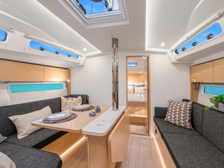 Location bateau Hanse Hanse 360 à Capo d'Orlando sur Samboat