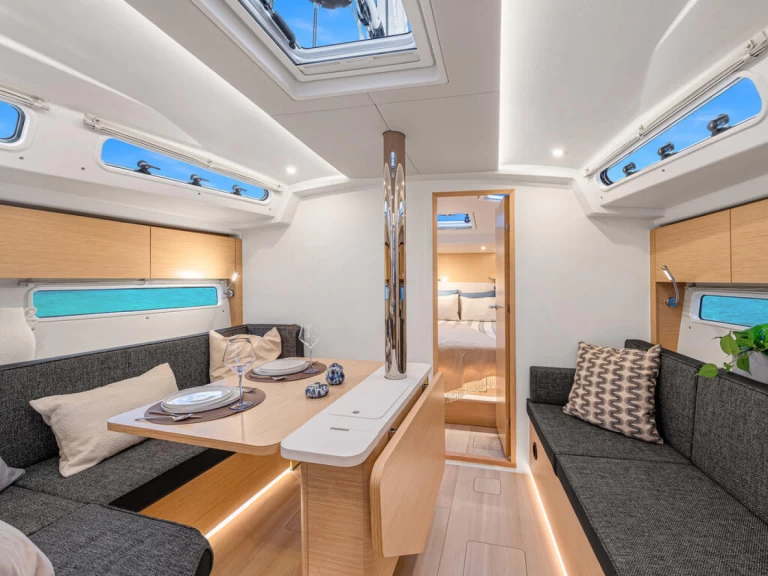 Location bateau Hanse Hanse 360 à Capo d'Orlando sur Samboat