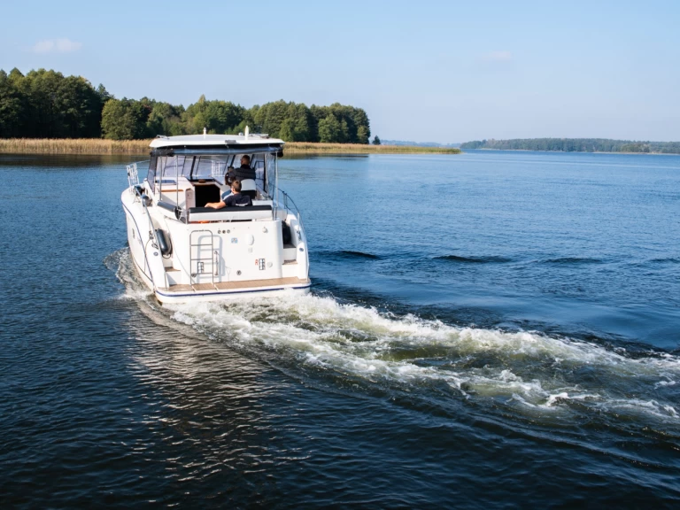 Location Péniche à Ogonki - Futura 860