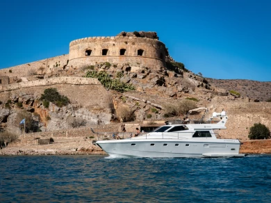 Noleggio barche Ferretti Altura 52 S a Agios Nikolaos su Samboat