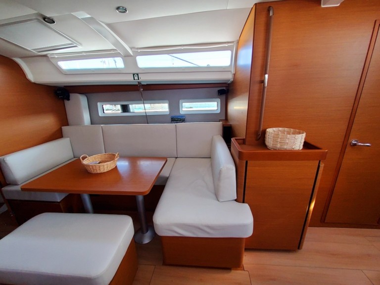 Location Voilier à Rhodes (Ville) - Jeanneau Sun Odyssey 440