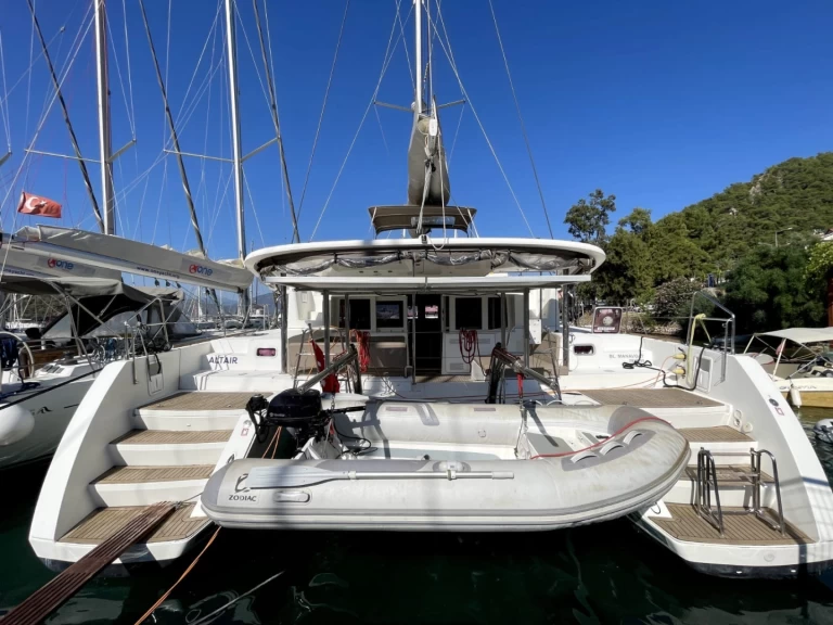 Lagoon Lagoon 450 F a louer à Álimos