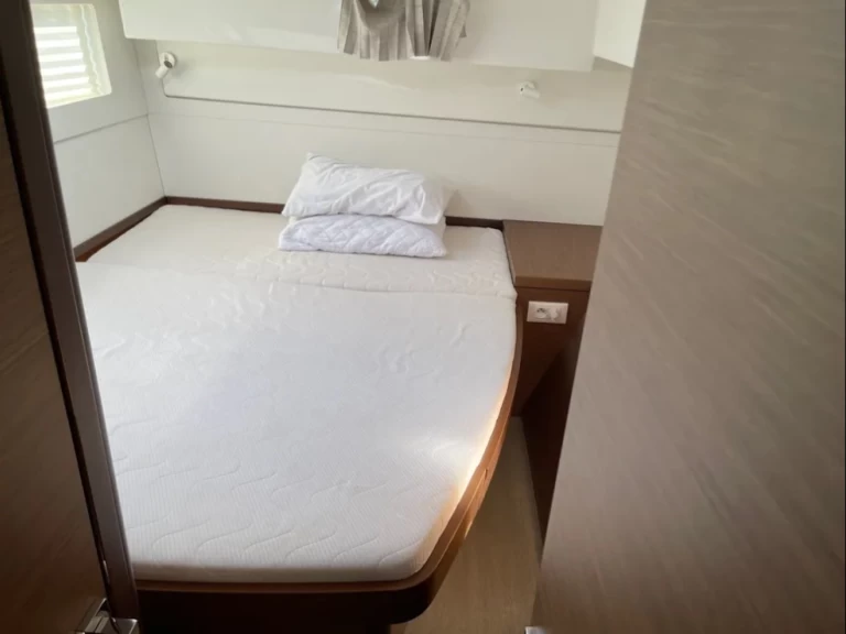 Catamaran à louer à Lefkáda au meilleur prix