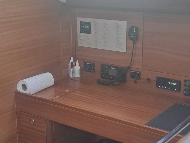 Elan Impression 45.1 a louer à Álimos