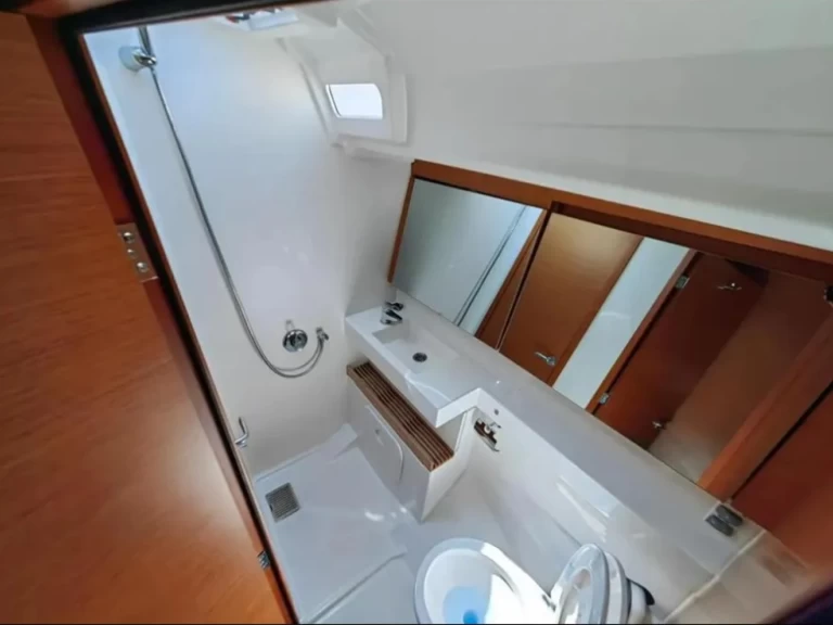 Jeanneau Sun Odyssey 440[G] a louer à Álimos