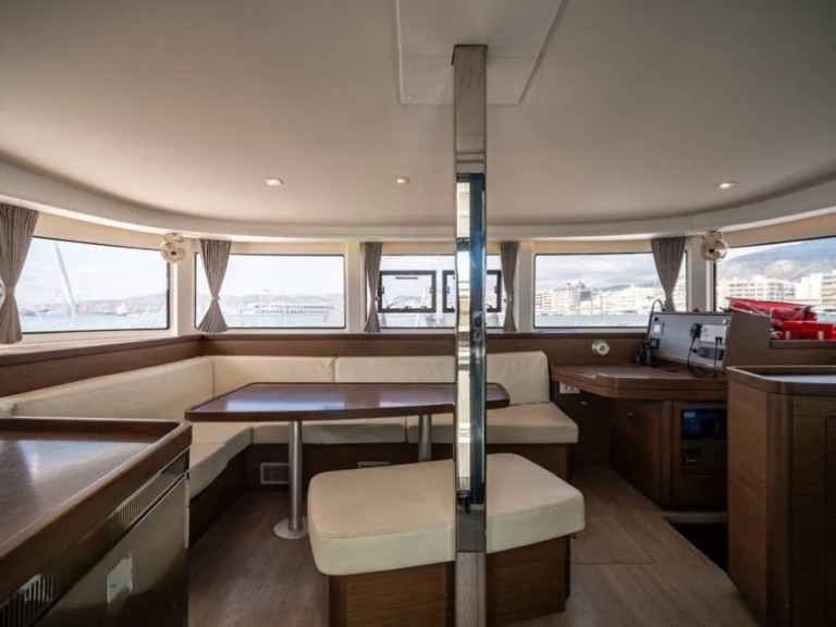 Catamaran à louer à Volos au meilleur prix