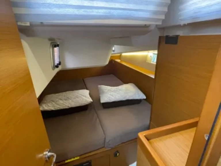 Location à Álimos - Jeanneau Sun Odyssey 490 sur SamBoat
