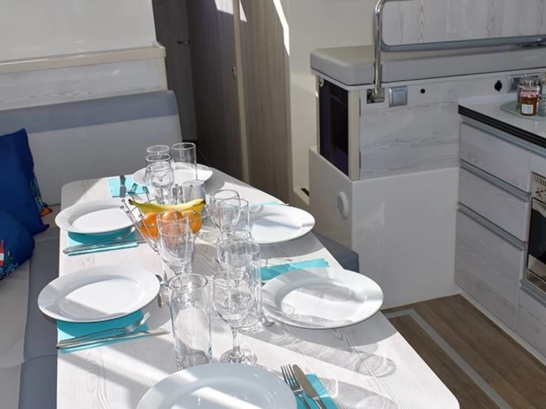 Location bateau Portiragnes pas cher Horizon 4