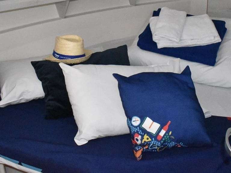 Location bateau Migennes pas cher Horizon 4