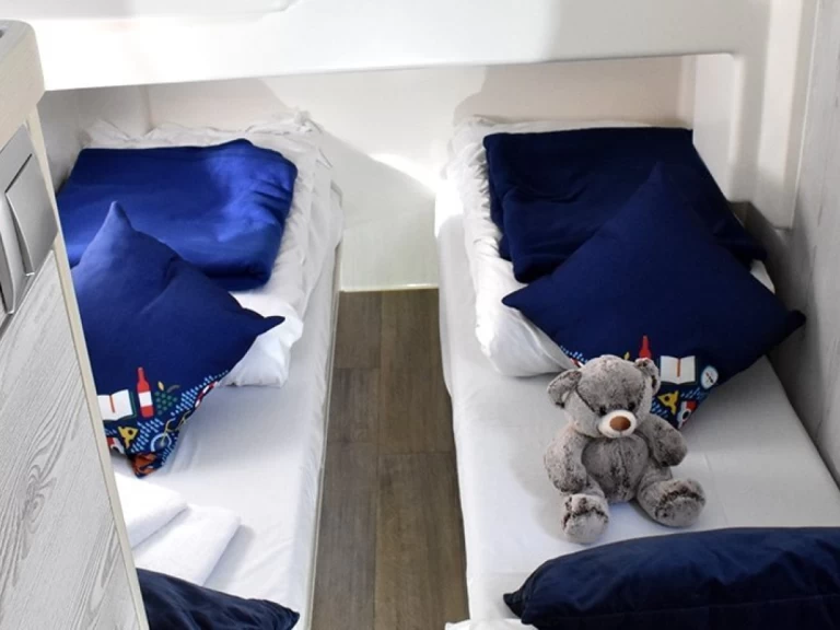 Location bateau Premier Horizon 4 à Migennes sur Samboat