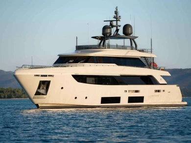 Location Yacht Custom Line avec permis