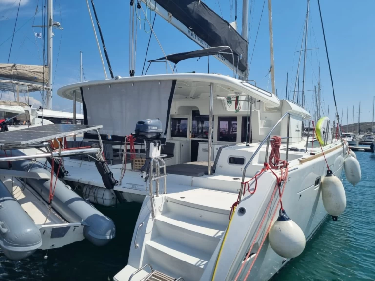 Location bateau Lávrio pas cher Lagoon 450 F