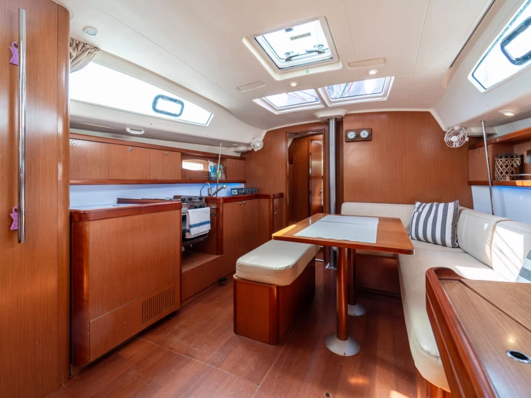Location à Kavála - Bénéteau Oceanis 43 sur SamBoat