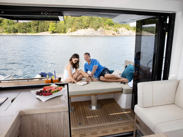 Louez un Sealine Sealine C390 à Biograd na Moru