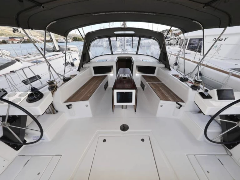 Voilier à louer à Seget Donji au meilleur prix