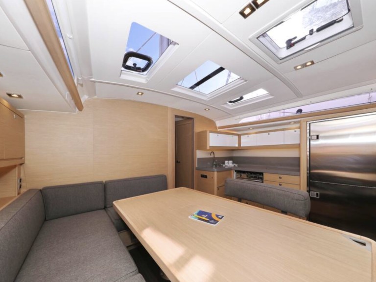 Dufour Dufour 470 a louer à Seget Donji