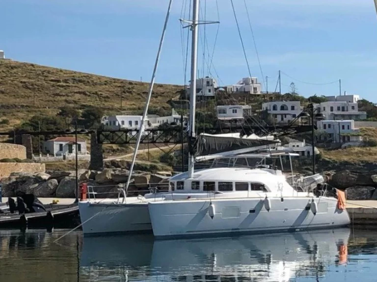 Catamaran à louer à Paros (Ile) au meilleur prix