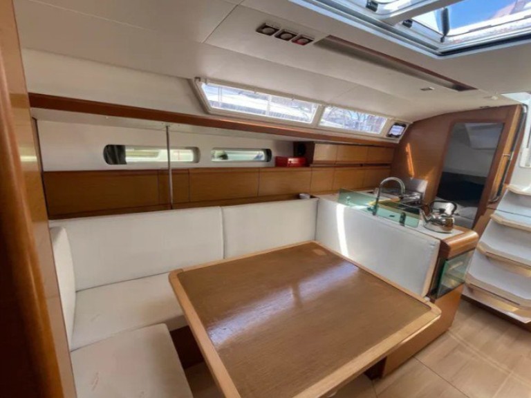 Louer Voilier avec ou sans skipper Jeanneau à Paros (Ile)