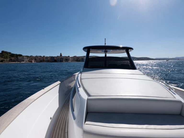 Location bateau Saint-Tropez pas cher Gozzo 35