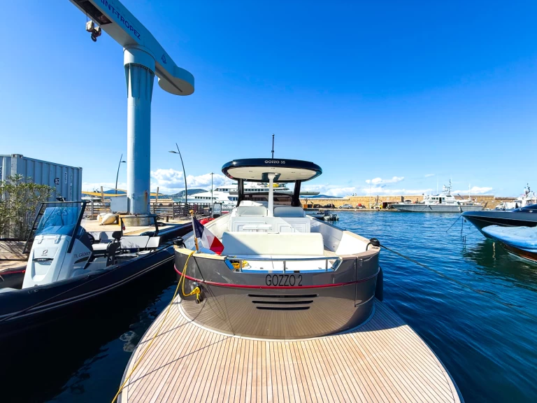 Location Bateau à moteur à Saint-Tropez - Apreamare Gozzo 35