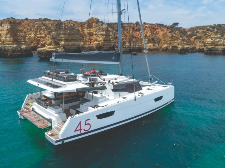 Fountaine Pajot Elba 45 a louer à Ajaccio