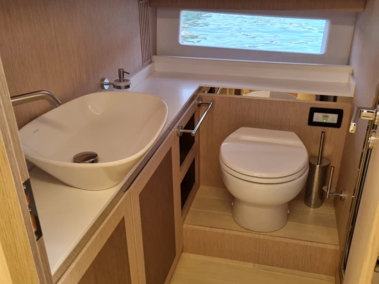 Location Bateau à moteur à Port de Saint Tropez - Apreamare Gozzo 45 