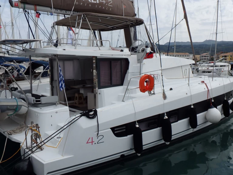 Louer Catamaran avec ou sans skipper Bali à Nikiána