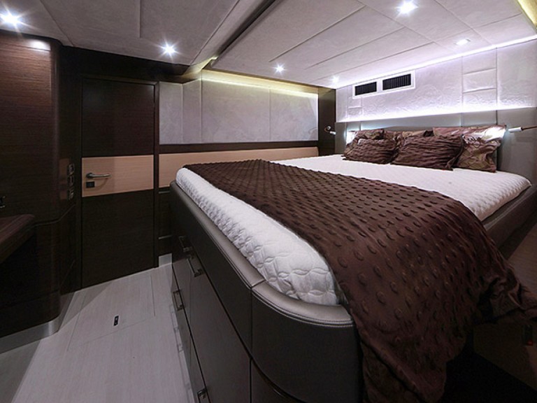 Catamaran à louer à Lávrio au meilleur prix