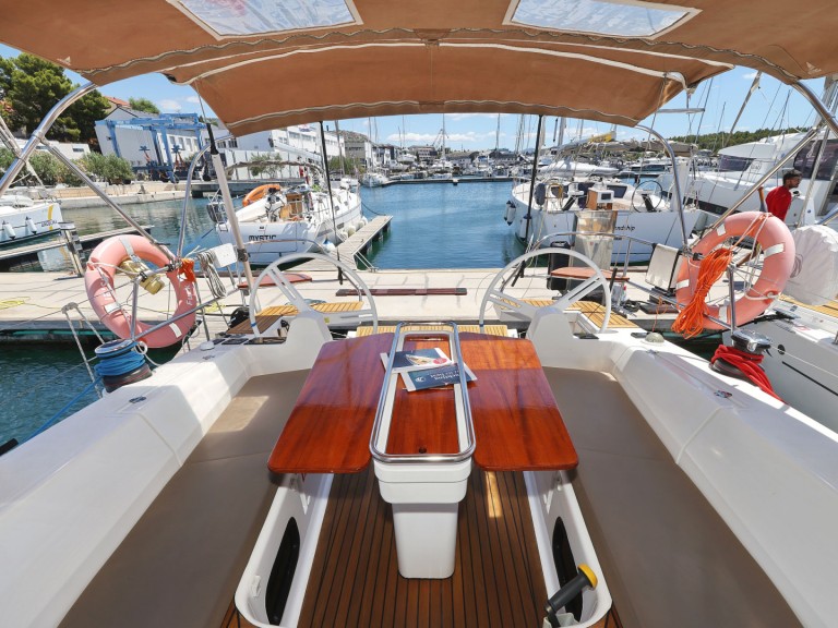 Location à Sibenik - Elan Impression 45 sur SamBoat