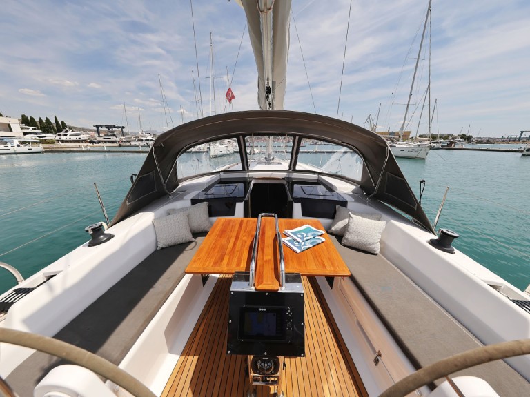 Location bateau Seget Donji pas cher Hanse 418