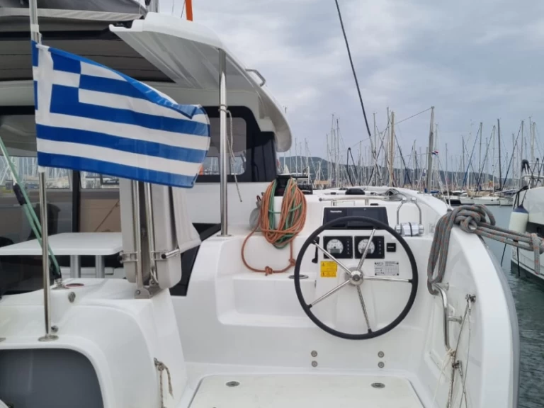 Louer Catamaran avec ou sans skipper Excess à Préveza