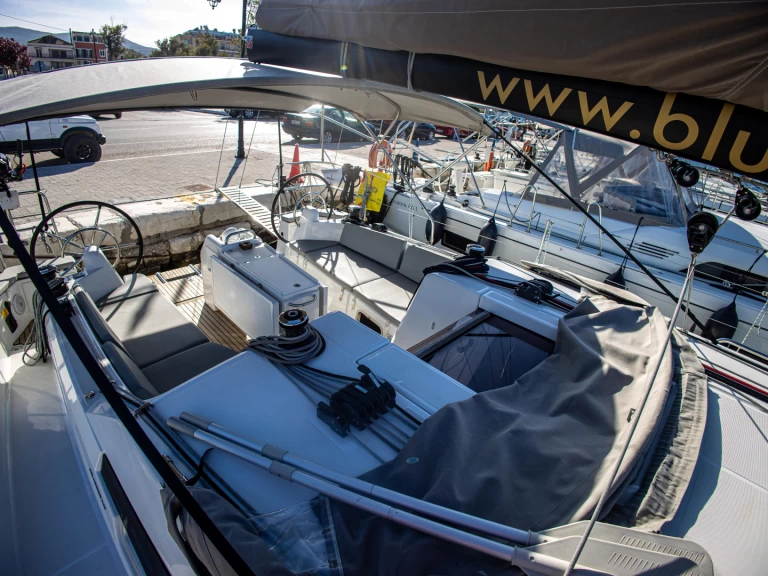 Location bateau Jeanneau Sun Odyssey 410 à Préveza sur Samboat