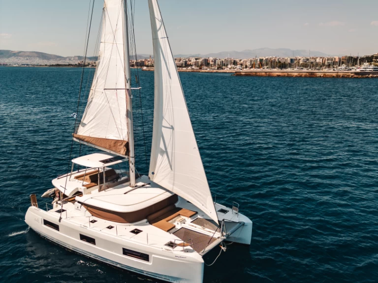 Location bateau Álimos pas cher Lagoon 46
