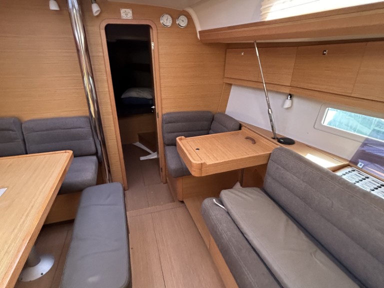 Louer Voilier avec ou sans skipper Dufour à Gouviá