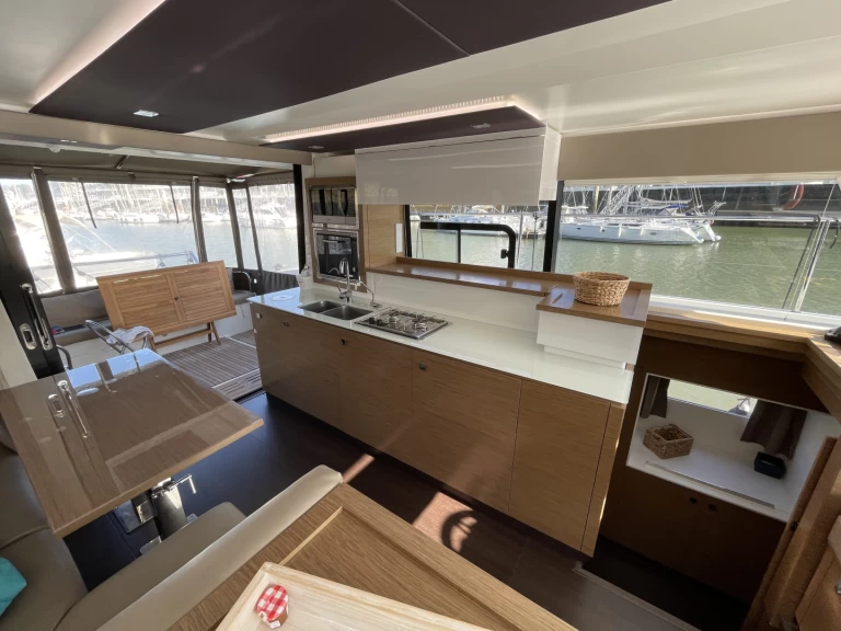 Location à Cogolin - Fountaine Pajot Fountaine Pajot MY 37 sur SamBoat