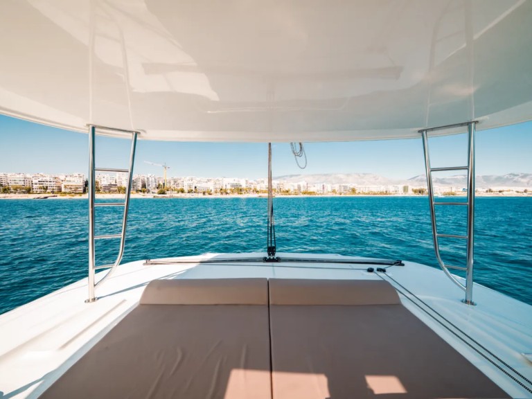 Louez un Lagoon Lagoon 46 à Álimos