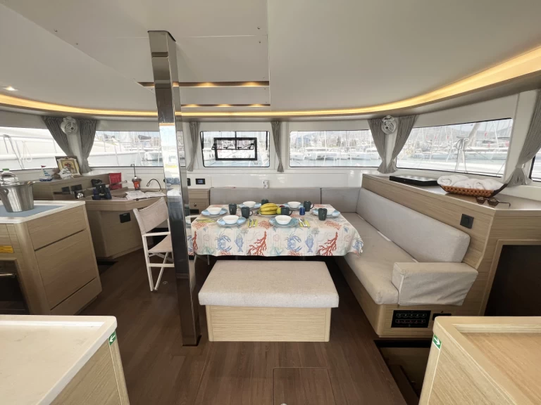 Location Catamaran à Álimos - Lagoon Lagoon 46