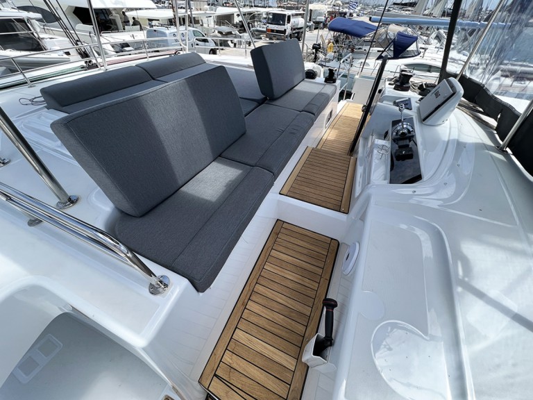 Location bateau Lagoon Lagoon 46 à Álimos sur Samboat