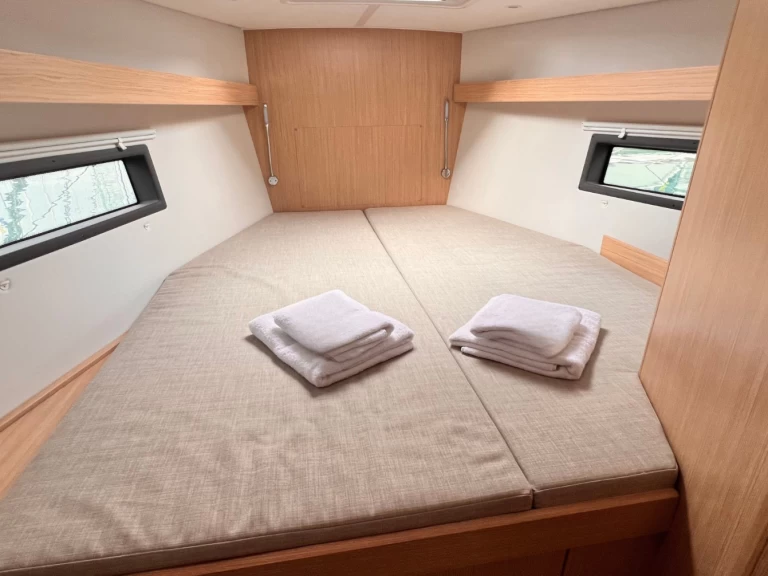 Location bateau Bavaria Bavaria C42 à Rosignano Solvay-Castiglioncello sur Samboat