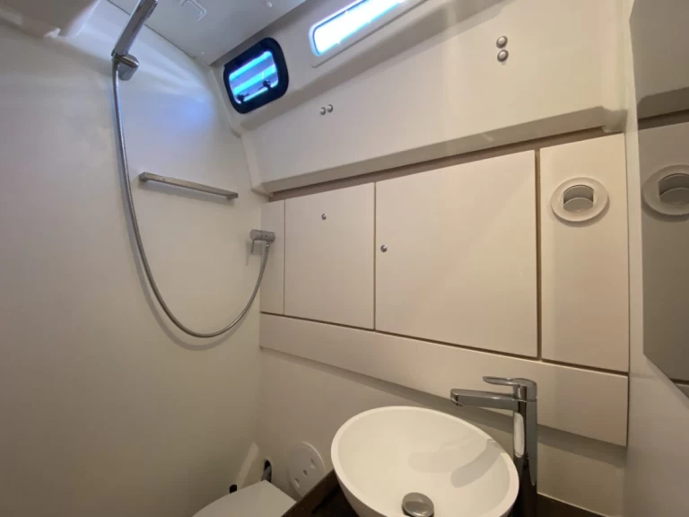 Louer Voilier avec ou sans skipper Jeanneau à Adaköy