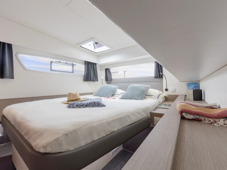 Location bateau Cogolin pas cher Elba 45 S