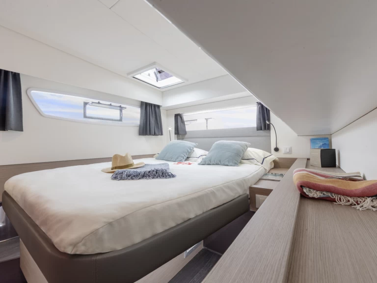 Location bateau Cogolin pas cher Elba 45 S